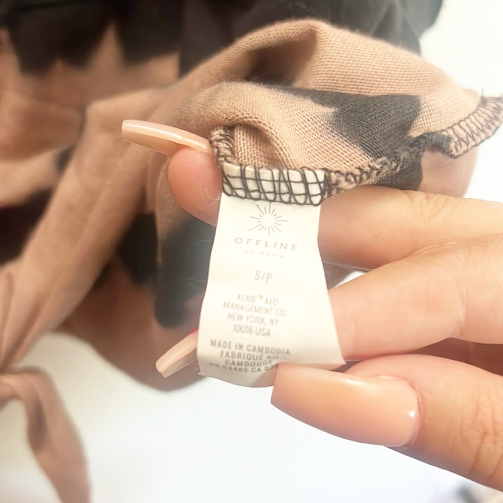 Offline By Aerie Cotton Black Tan Tie Dye Raw Hem Tie Front Short Sleeve Shirt - Picture 8 of 12